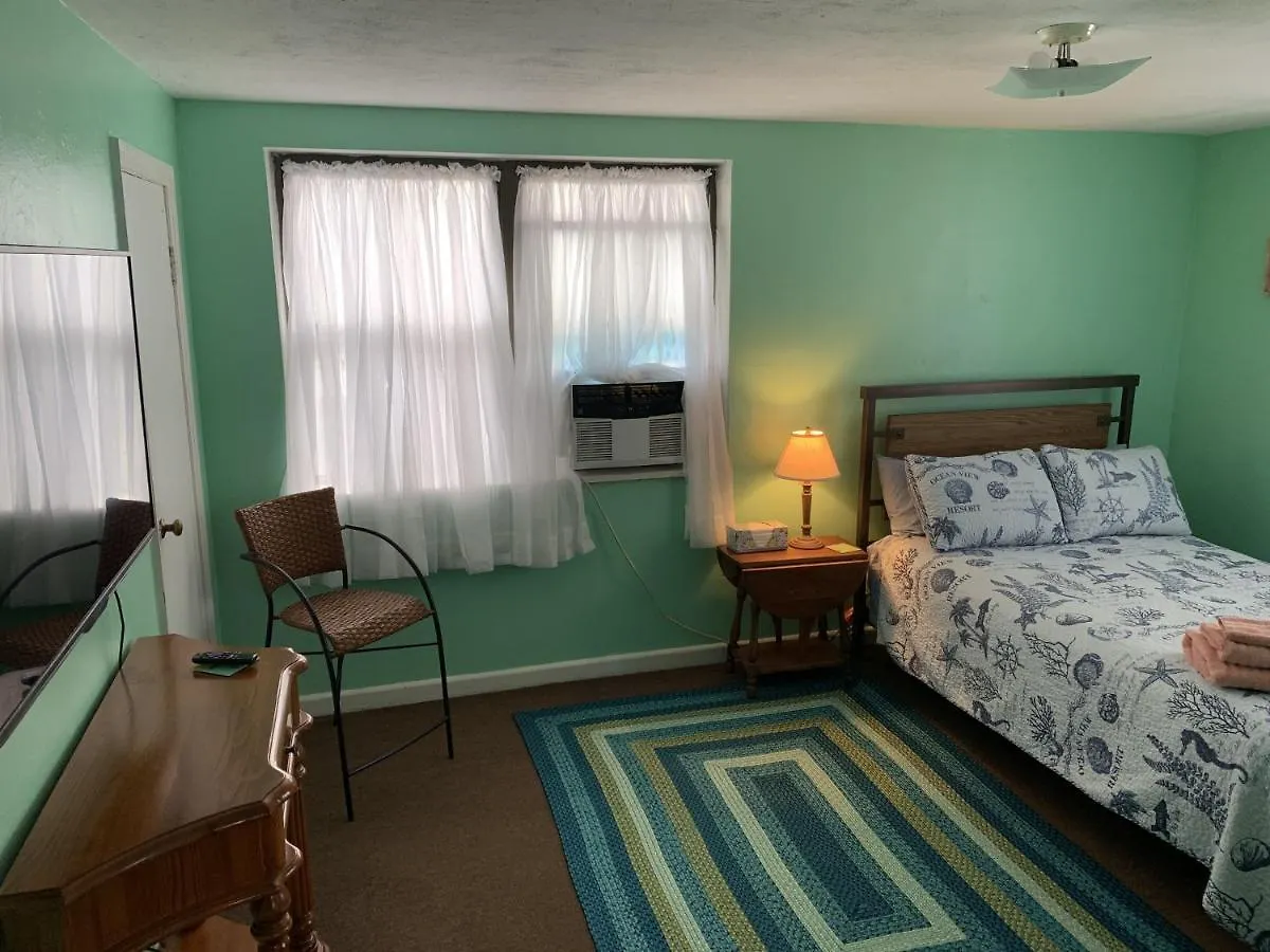Break Side Studio #5 Apts North Camellia Acres United States