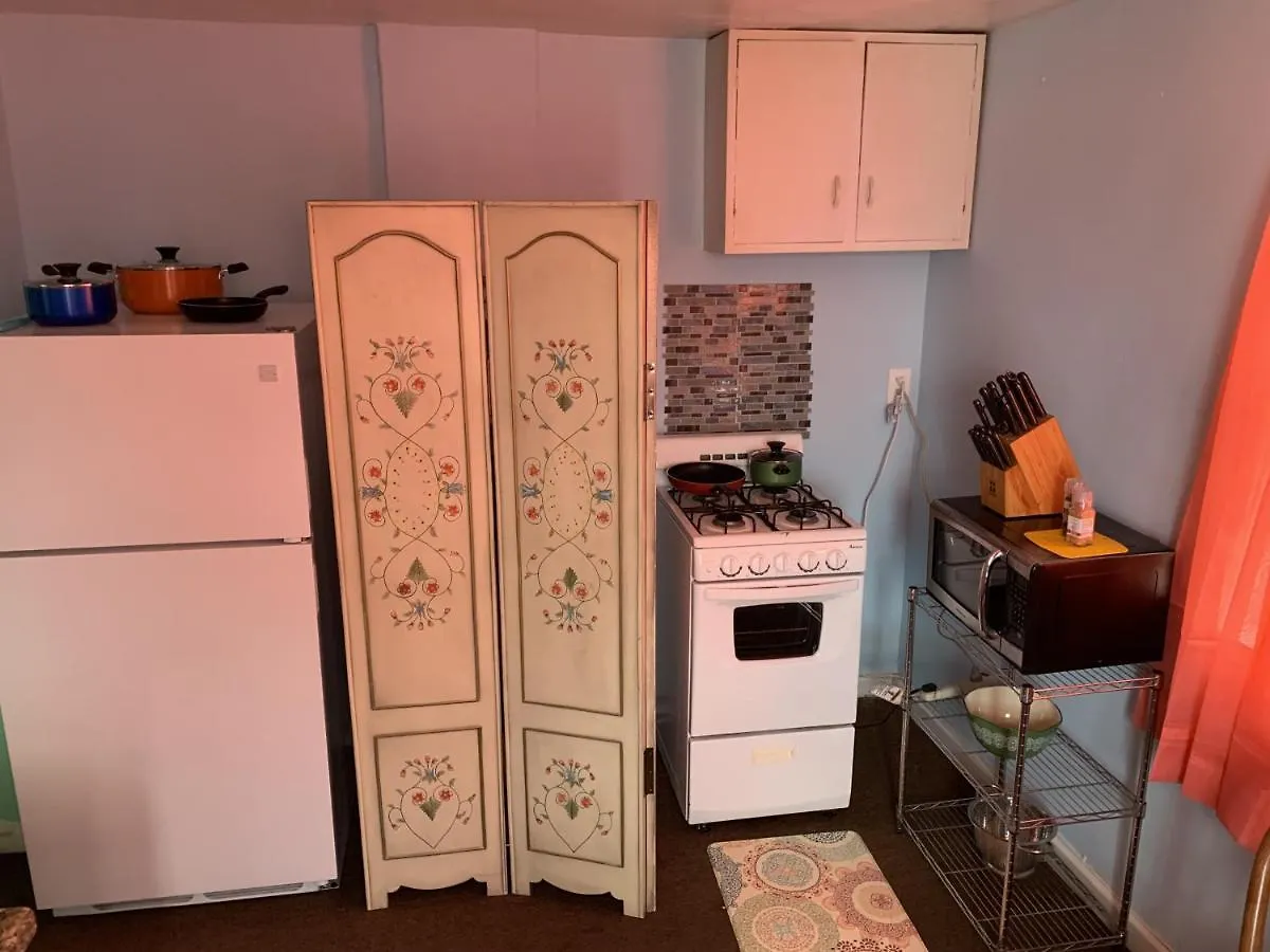 Break Side Studio #5 Apts North Camellia Acres